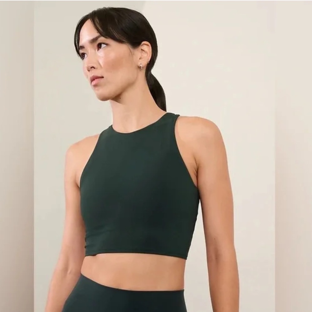 Athleta conscious crop